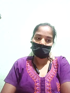 anusiya01 online show from September 28, 6:35 pm