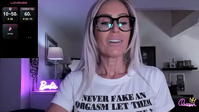 VelvetBarbie online show from February 21, 10:21 pm