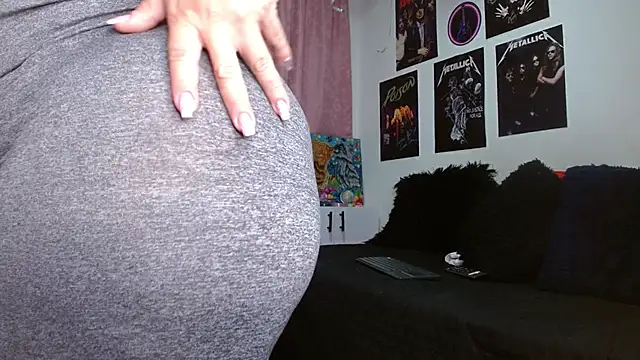 scarlett  morgan online show from January 19, 2:13 pm