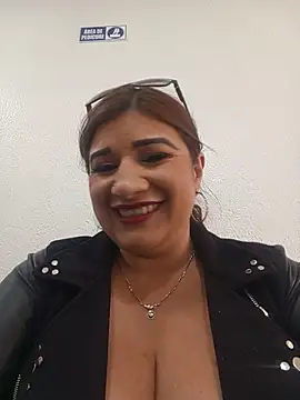 Hannahcandyy online show from July 16, 7:40 pm