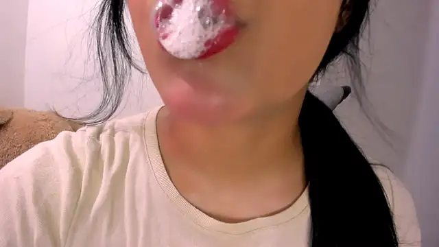 Snapshot of veky_saliva01 chatting on September 27, 10:06 pm veky saliva01 online show from September 27, 10:06 pm