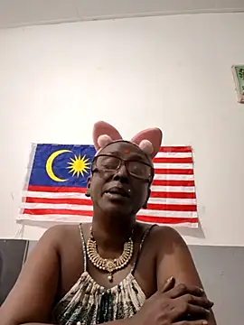 mamakarma1403 online show from July 21, 1:45 pm