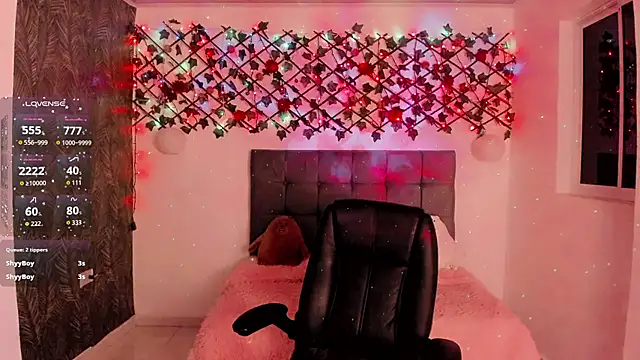 Snapshot of Lilith_Miller21 chatting on September 16, 9:34 pm Lilith Miller21 online show from September 16, 9:34 pm