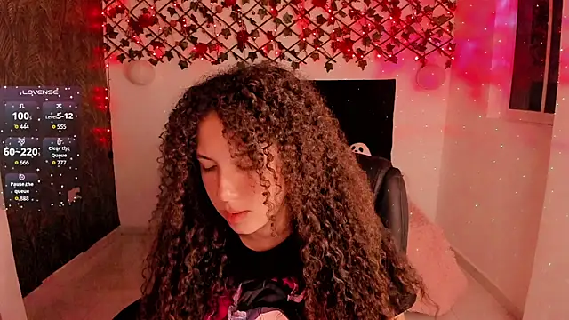 Snapshot of Lilith_Miller21 chatting on September 29, 8:25 pm Lilith Miller21 online show from September 29, 8:25 pm