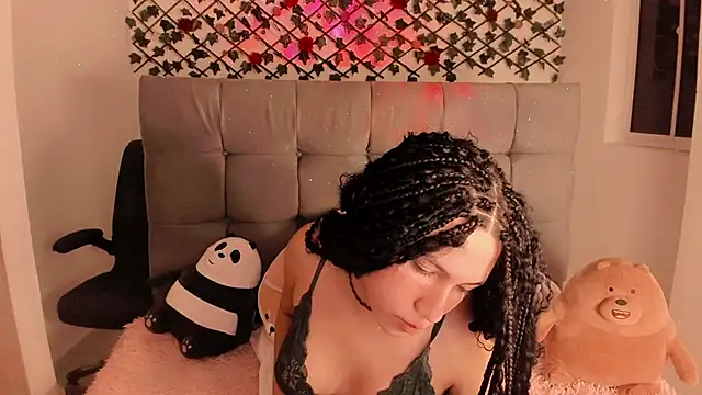 Snapshot of Lilith_Miller21 chatting on October 17, 9:18 pm Lilith Miller21 online show from October 17, 9:18 pm