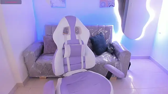 Charlotte cowell sub1  online show from December 13, 8:26 pm