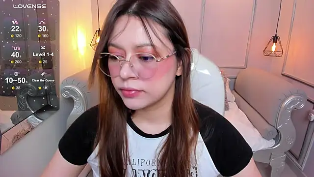 Snapshot of Lanna18 chatting on September 16, 11:51 am Lanna18 online show from September 16, 11:51 am