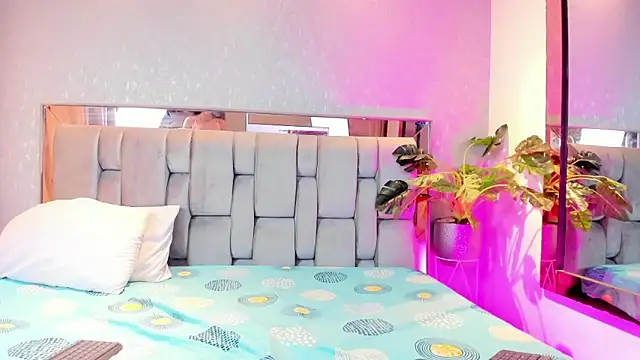 RoseTaylor   online show from February 28, 5:18 am