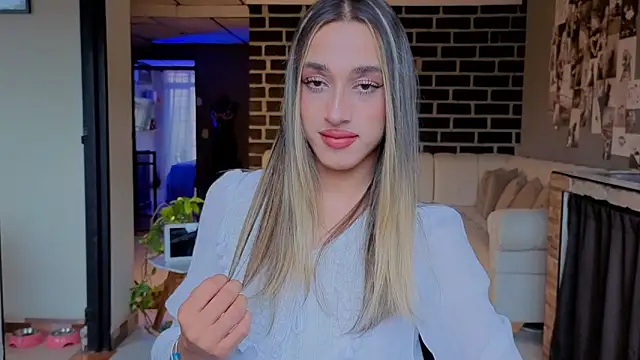 Goddivaa online show from April 7, 9:50 pm