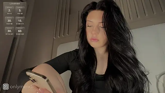 MENNDI online show from October 9, 7:12 am