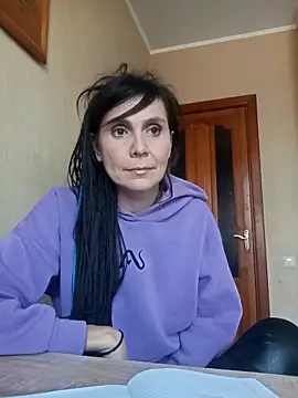 Francenia lolis online show from March 1, 1:22 pm