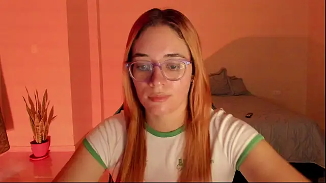 atenas 05  online show from February 15, 9:36 pm