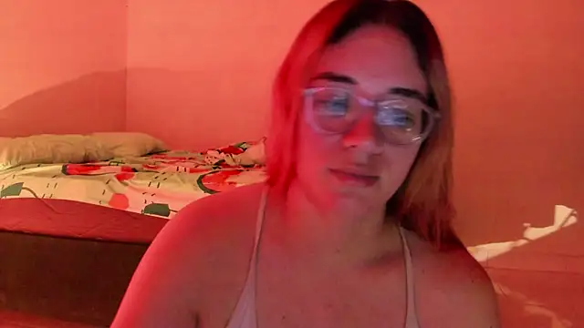 atenas 05  online show from April 18, 9:23 am