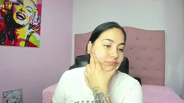 Snapshot of lizzaxs chatting on October 15, 12:52 pm lizzaxs online show from October 15, 12:52 pm