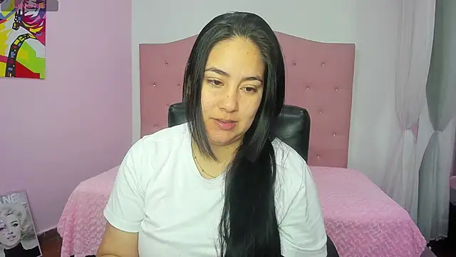 Snapshot of lizzaxs chatting on October 18, 12:19 pm lizzaxs online show from October 18, 12:19 pm
