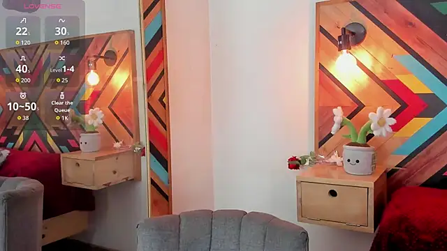 NaiirobiSwan online show from June 11, 7:32 pm