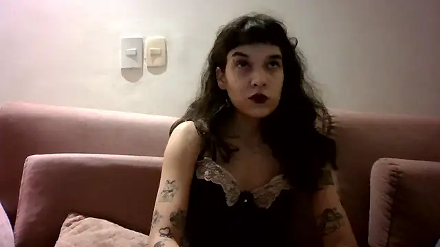 kimmykink online show from March 18, 11:21 pm