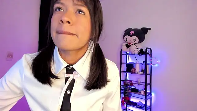 meganthompsonn22 online show from February 12, 6:31 pm