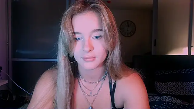 Snapshot of Eva_Jaya chatting on October 10, 12:10 pm Eva Jaya online show from October 10, 12:10 pm