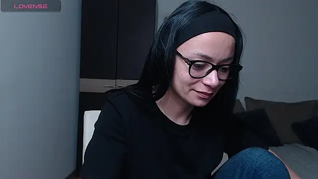 BabySerene online show from April 6, 3:39 am