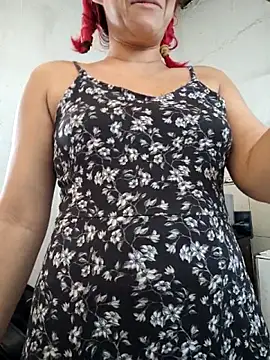 florecita9 online show from June 14, 5:57 pm