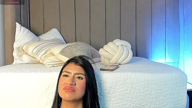 Elise Diamond online show from April 11, 1:55 am