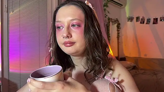 Jenny darling love online show from July 20, 7:14 pm