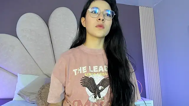 Susa1userma  online show from April 17, 11:56 am