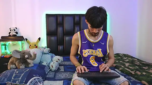 Brutal Sex Fucking online show from February 14, 9:50 pm