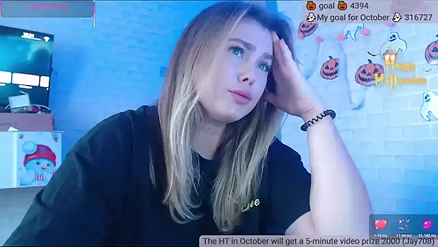 SuchCute online show from October 26, 3:35 am