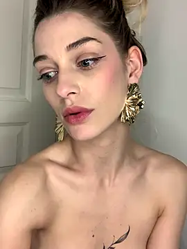 Bellalolahot online show from November 11, 6:16 pm