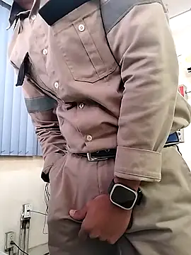 EnriquePersian197 online show from January 15, 8:37 pm