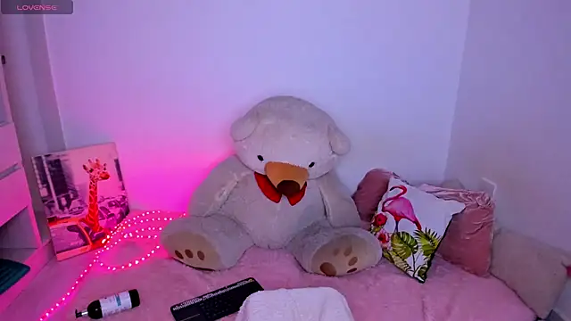 Lunadahia online show from April 22, 5:04 am