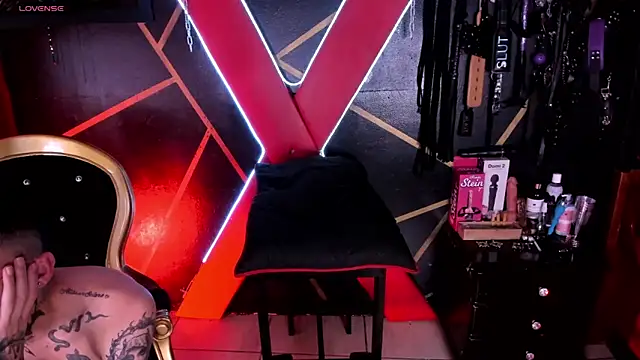 alexa n alex online show from April 14, 8:42 pm