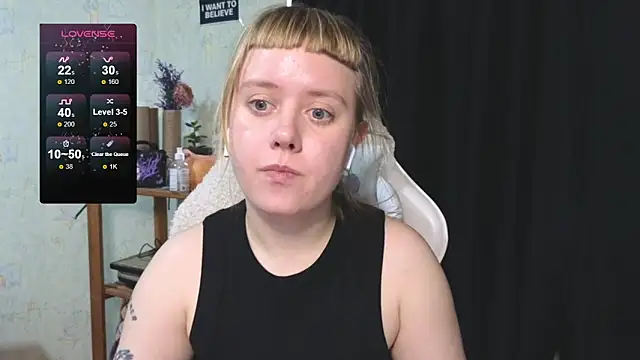 June shy0 online show from October 31, 7:01 am