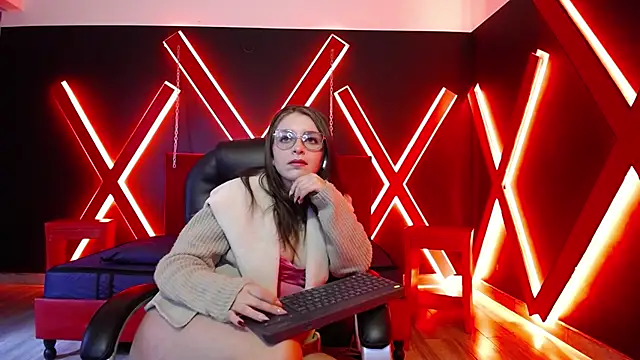  isaabellaa online show from December 2, 6:10 pm