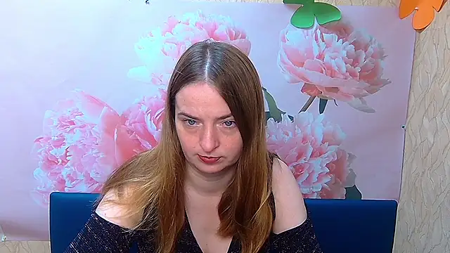 Snapshot of FreyaDak chatting on September 28, 5:03 am FreyaDak online show from September 28, 5:03 am