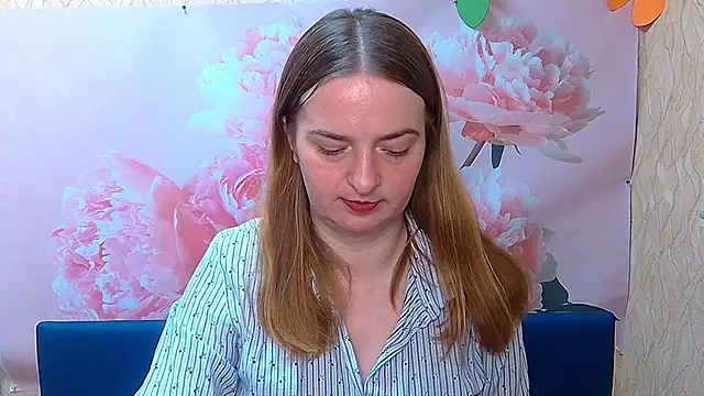 Snapshot of FreyaDak chatting on September 18, 5:11 pm FreyaDak online show from September 18, 5:11 pm