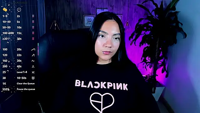 Snapshot of miichael_black chatting on October 3, 9:20 pm miichael black online show from October 3, 9:20 pm