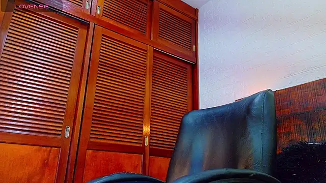 Snapshot of Celeste_sanz chatting on September 9, 5:35 pm Celeste sanz online show from September 9, 5:35 pm