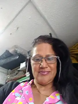 Edged Hot69 online show from April 15, 9:15 pm