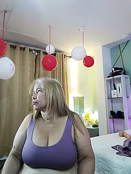 girl amada online show from September 24, 8:52 pm