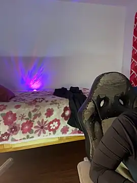 emiily15   online show from September 26, 7:11 pm