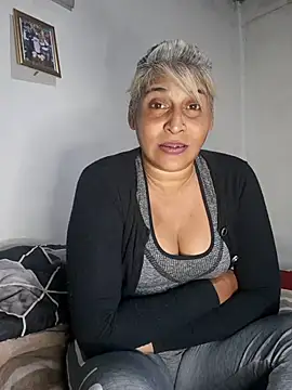 Goodgirlsue 77 online show from July 2, 10:27 pm