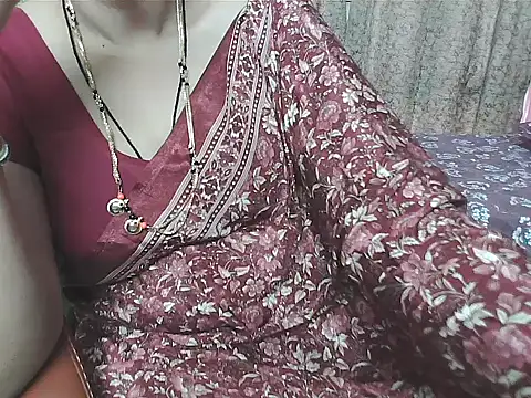 Snapshot of sunitha-3 chatting on October 14, 8:06 am sunitha-3 online show from October 14, 8:06 am