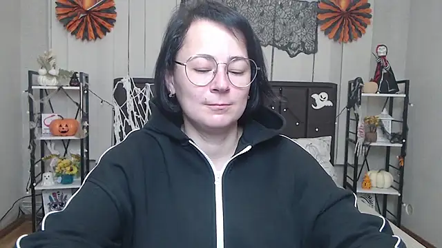 MarieSho online show from November 11, 7:15 am