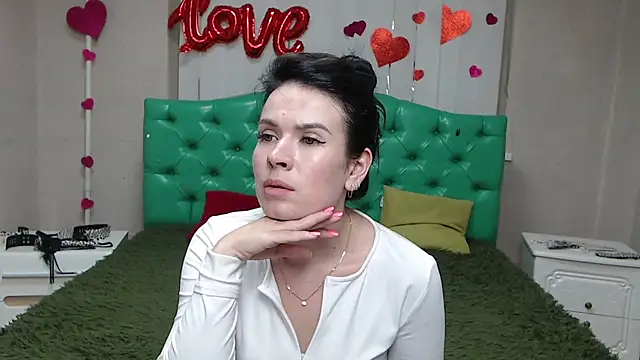 JasmineKouch online show from July 9, 6:32 pm