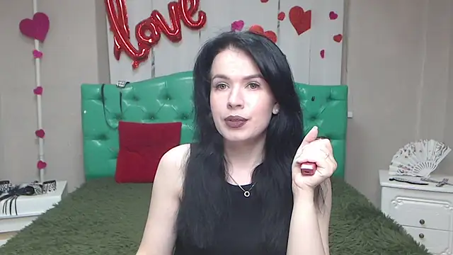 JasmineKouch online show from May 6, 5:28 pm