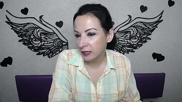 Snapshot of ElizabethSho chatting on September 15, 5:09 pm ElizabethSho online show from September 15, 5:09 pm
