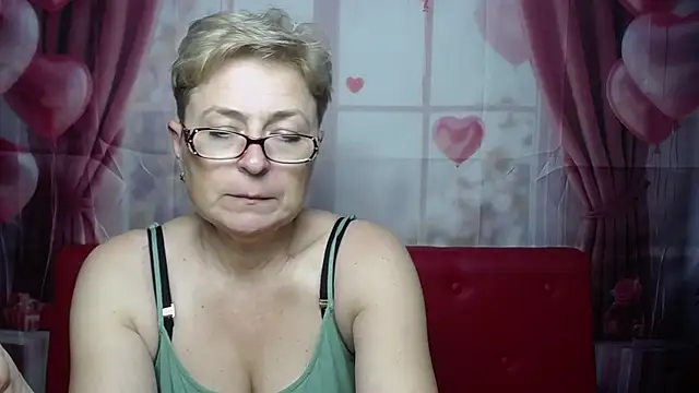 EmiliaGree online show from July 28, 8:52 pm